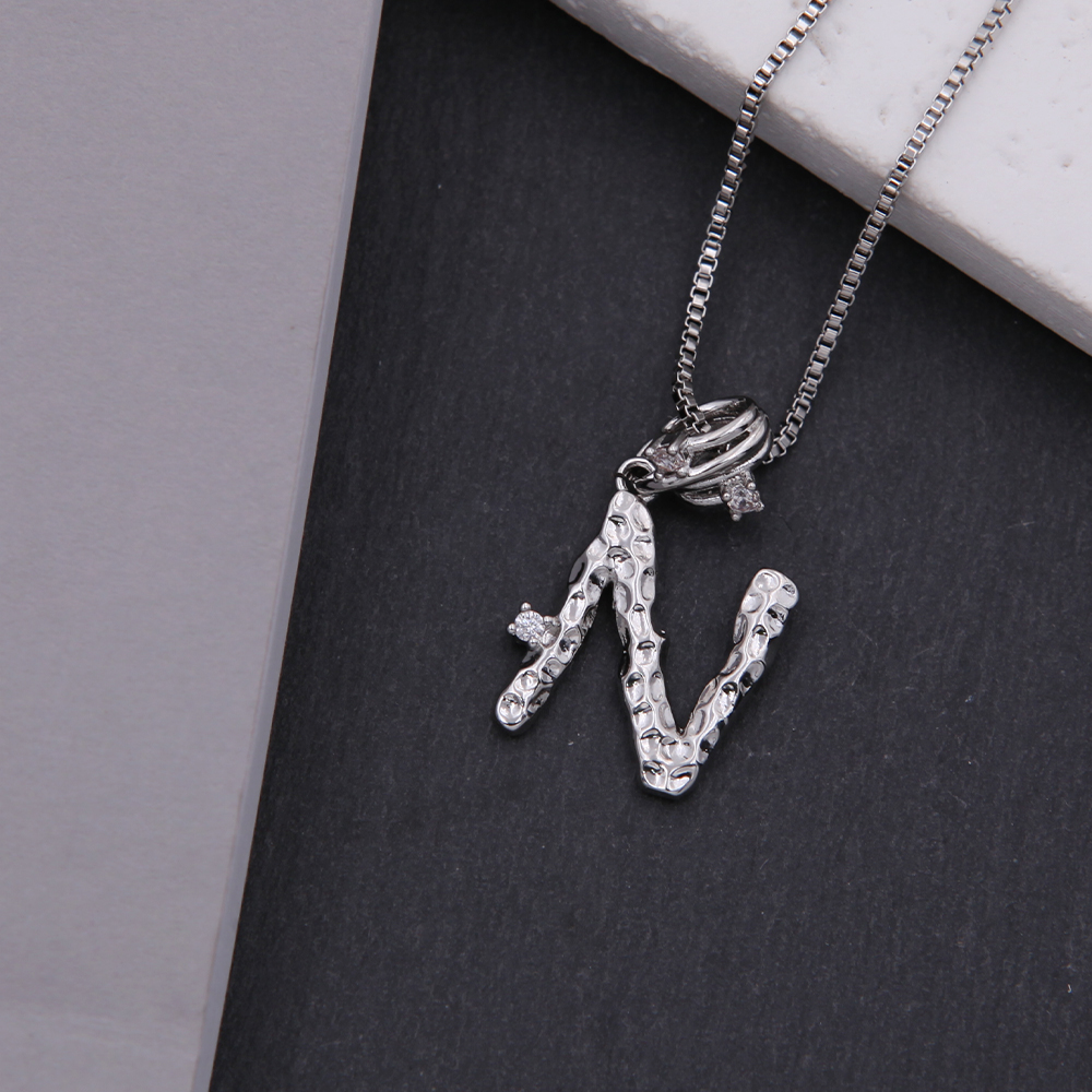 Copper White Gold Plated Simple Style Shiny Letter Inlay Zircon Pendant Necklace display picture 16