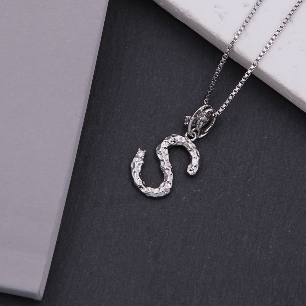 Copper White Gold Plated Simple Style Shiny Letter Inlay Zircon Pendant Necklace display picture 24