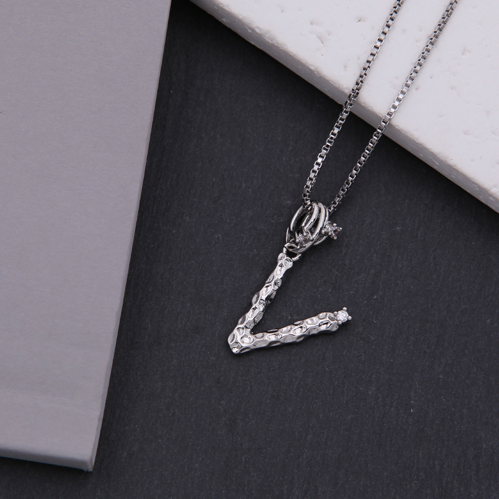 Copper White Gold Plated Simple Style Shiny Letter Inlay Zircon Pendant Necklace display picture 26