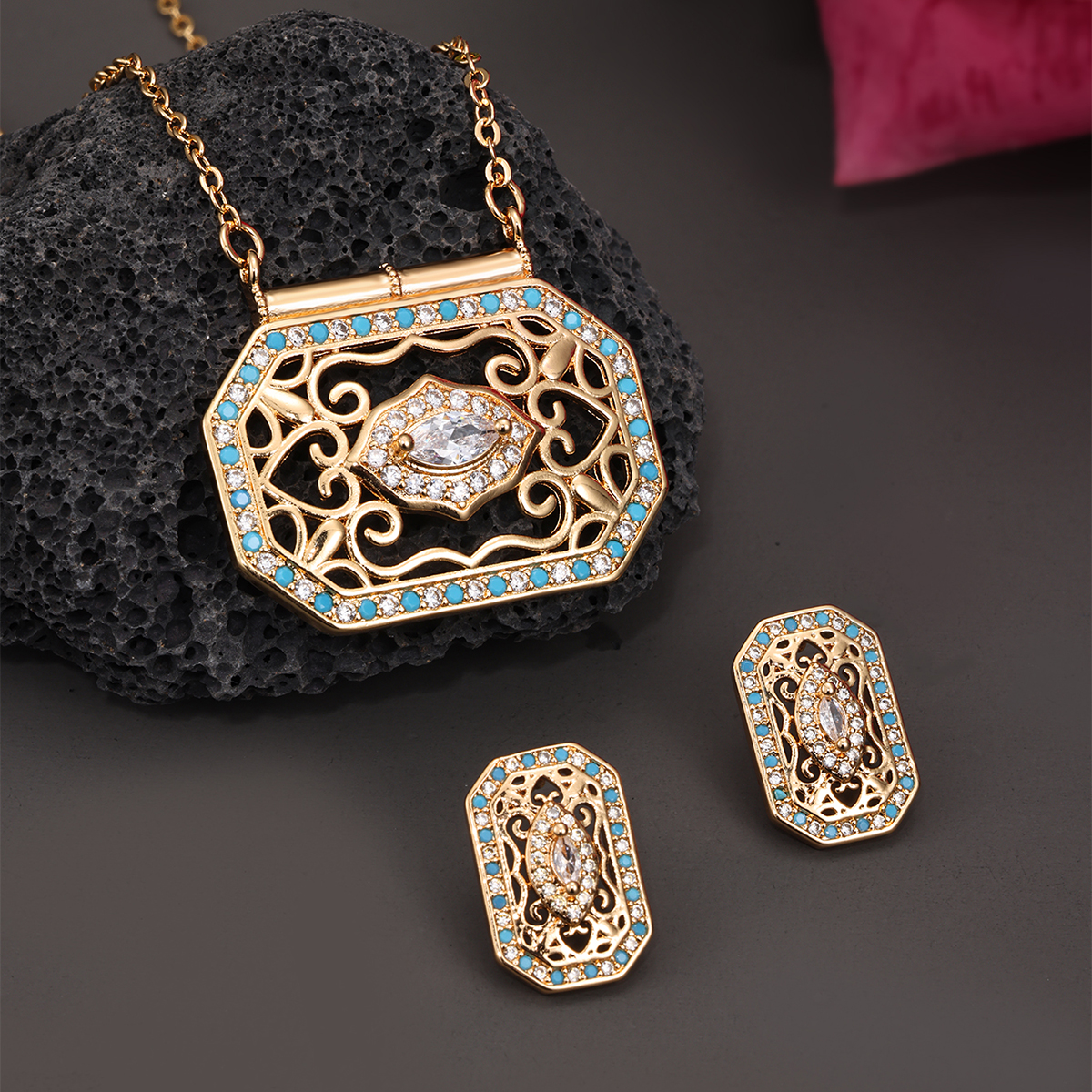 Copper 18K Gold Plated Ethnic Style Pastoral Simple Style Hollow Out Inlay Printing Zircon Jewelry Set display picture 5