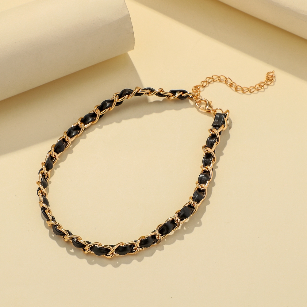Simple Style Classic Style Commute Solid Color Patent Leather Aluminum Braid 14K Gold Plated Gold Plated Women's Choker display picture 6