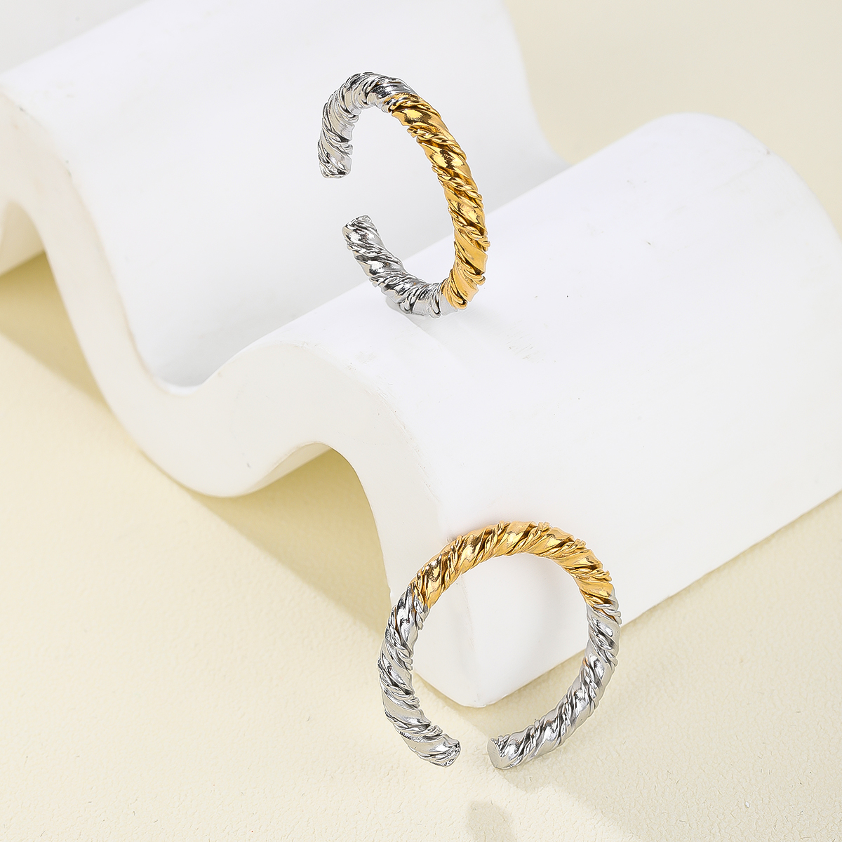 304 Stainless Steel 18K Gold Plated Vintage Style Simple Style Plating Color Block Open Rings display picture 3