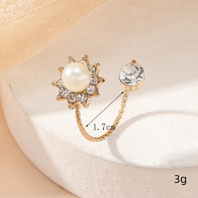 Wholesale Jewelry Elegant Lady Classic Style Geometric Alloy Artificial Pearls Rhinestones Inlay Open Rings display picture 4