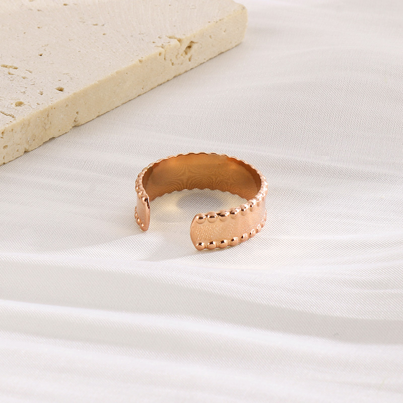 Stainless Steel 18K Gold Plated Simple Style Solid Color Open Rings display picture 11