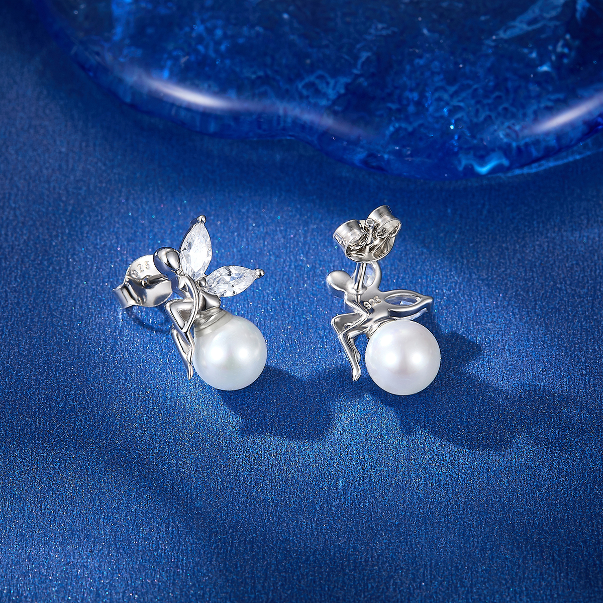 1 Pair Elegant Butterfly Inlay Sterling Silver Artificial Pearls Zircon White Gold Plated Ear Studs display picture 5