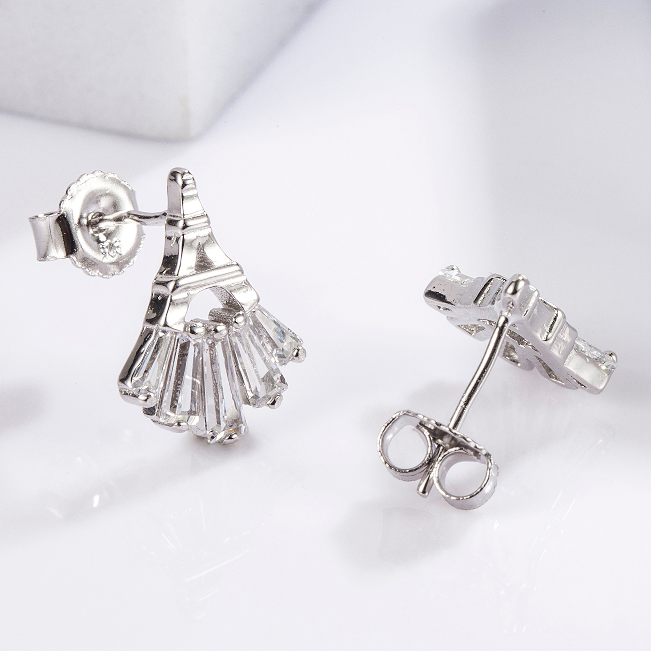 1 Pair Princess Simple Style Crown Plating Inlay Sterling Silver Zircon White Gold Plated Ear Studs display picture 3