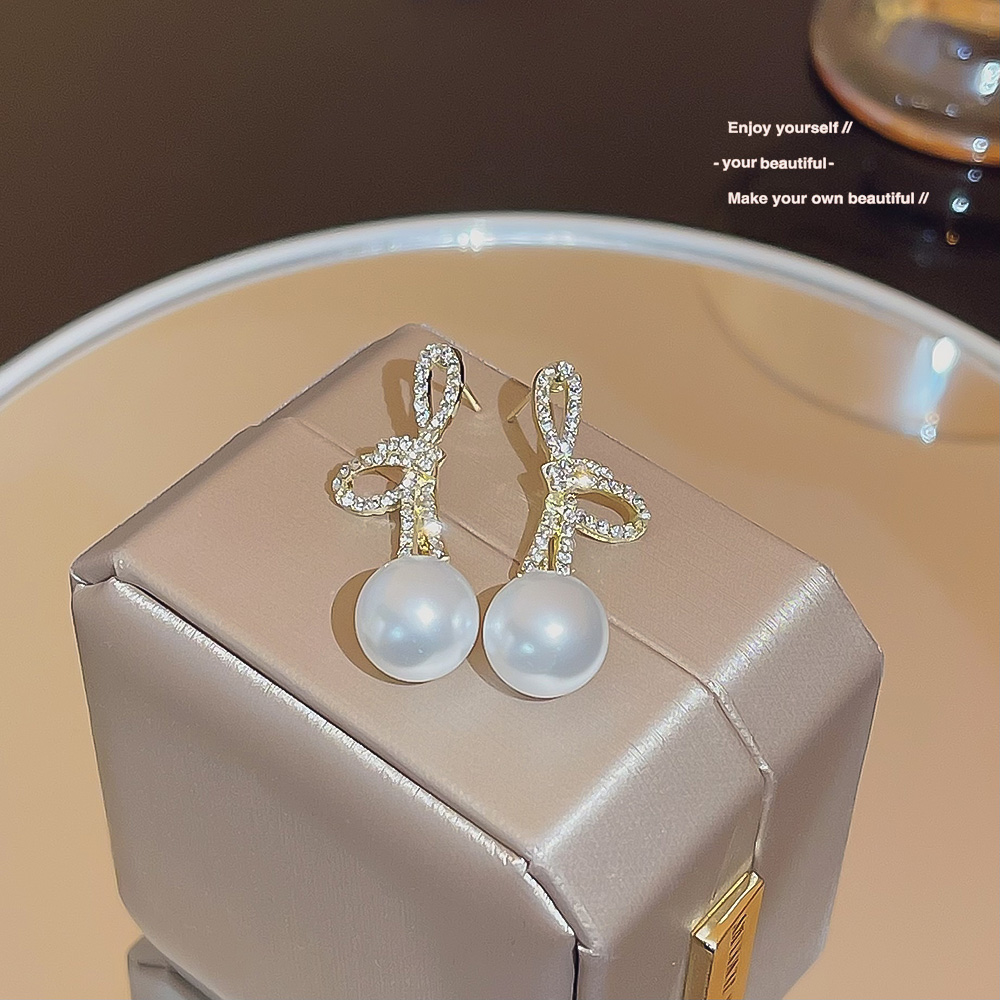 1 Piece IG Style Pearl Bow Knot Inlay Alloy Zircon 18K Gold Plated Drop Earrings display picture 2