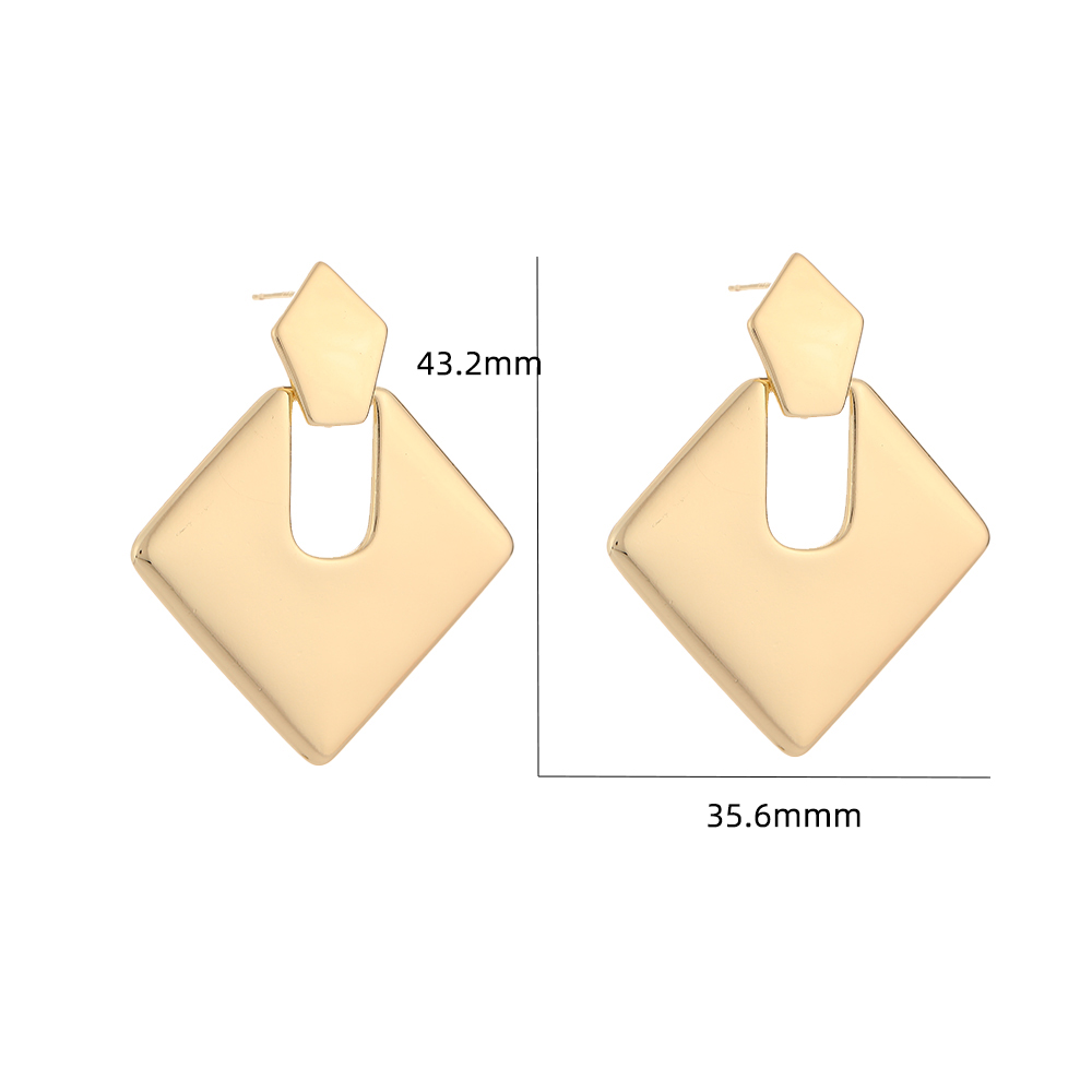 1 Pair Elegant Simple Style Geometric Asymmetrical Three-dimensional Copper K Gold Plated White Gold Plated Ear Studs display picture 6