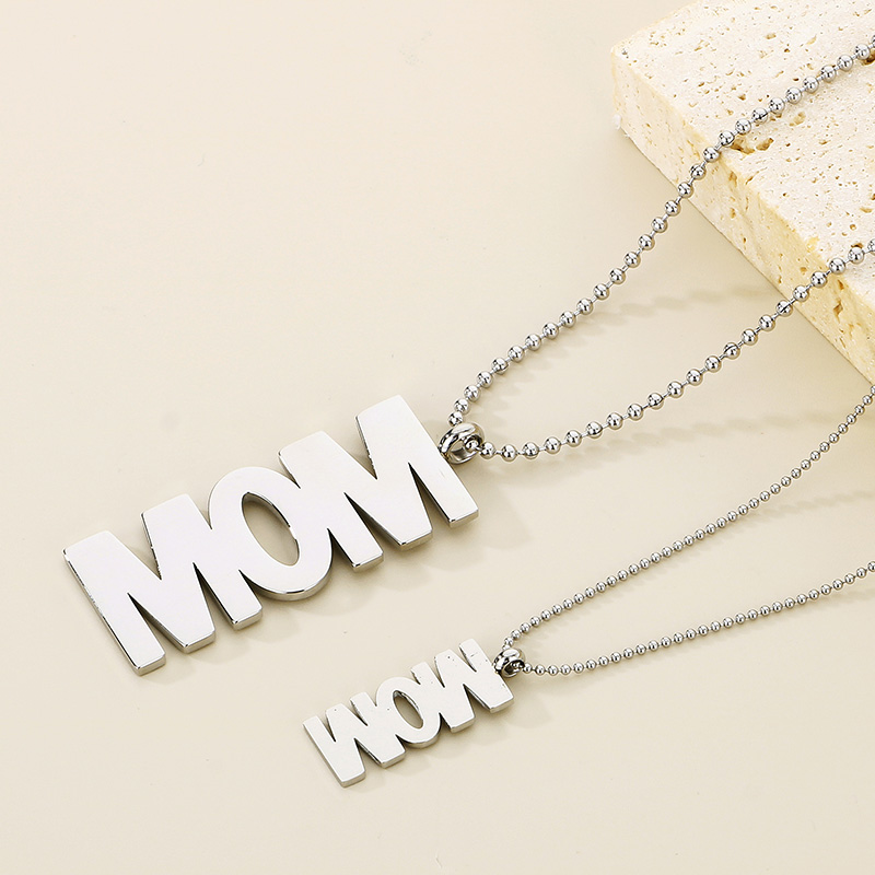 Stainless Steel 18K Gold Plated Simple Style Letter Pendant Necklace display picture 12