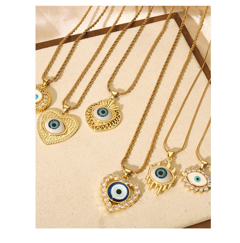 Casual Retro Round Heart Shape Eye Shell Titanium Steel Enamel Plating Inlay Rhinestones 18K Gold Plated Women's Pendant Necklace display picture 2