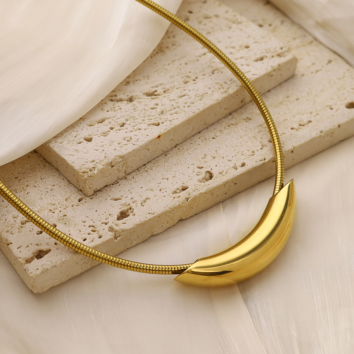 Rostfreier Stahl Titan Stahl 18 Karat Vergoldet IG-Stil Einfacher Stil Geometrisch Überzug Halsband display picture 6