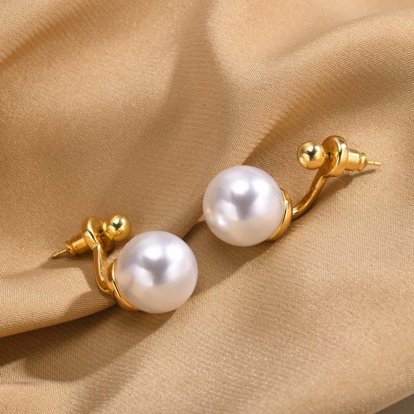 1 Paire Style Simple Style Classique Couleur Unie Placage Incruster Alliage De Zinc Perles Artificielles Plaqué Or 18K Boucles D'Oreilles display picture 12