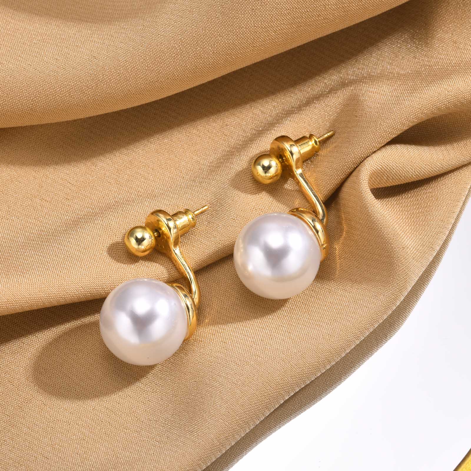1 Paire Style Simple Style Classique Couleur Unie Placage Incruster Alliage De Zinc Perles Artificielles Plaqué Or 18K Boucles D'Oreilles display picture 11