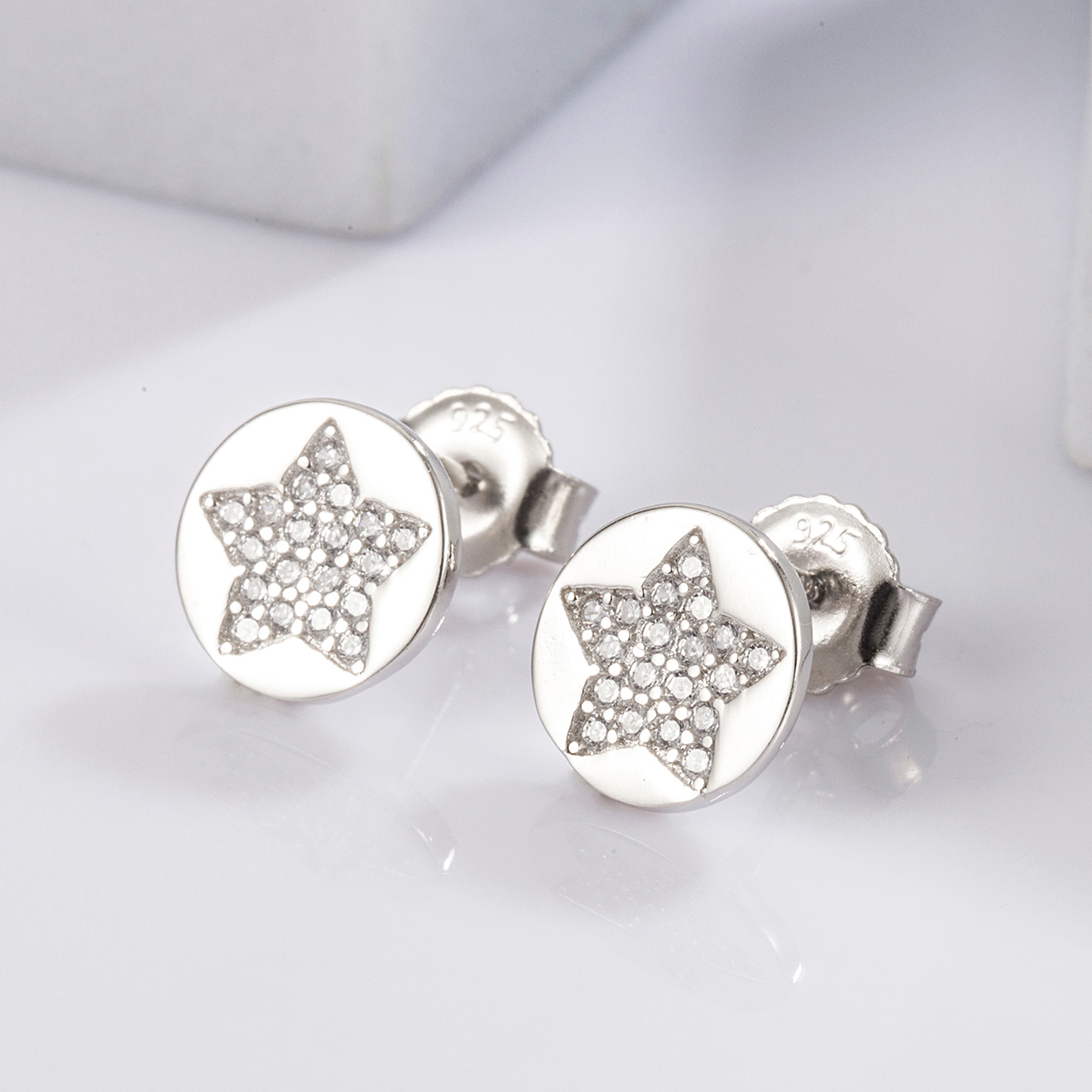 1 Pair Glam Romantic Shiny Star Moon Oval Plating Inlay Sterling Silver Zircon White Gold Plated Ear Studs display picture 3