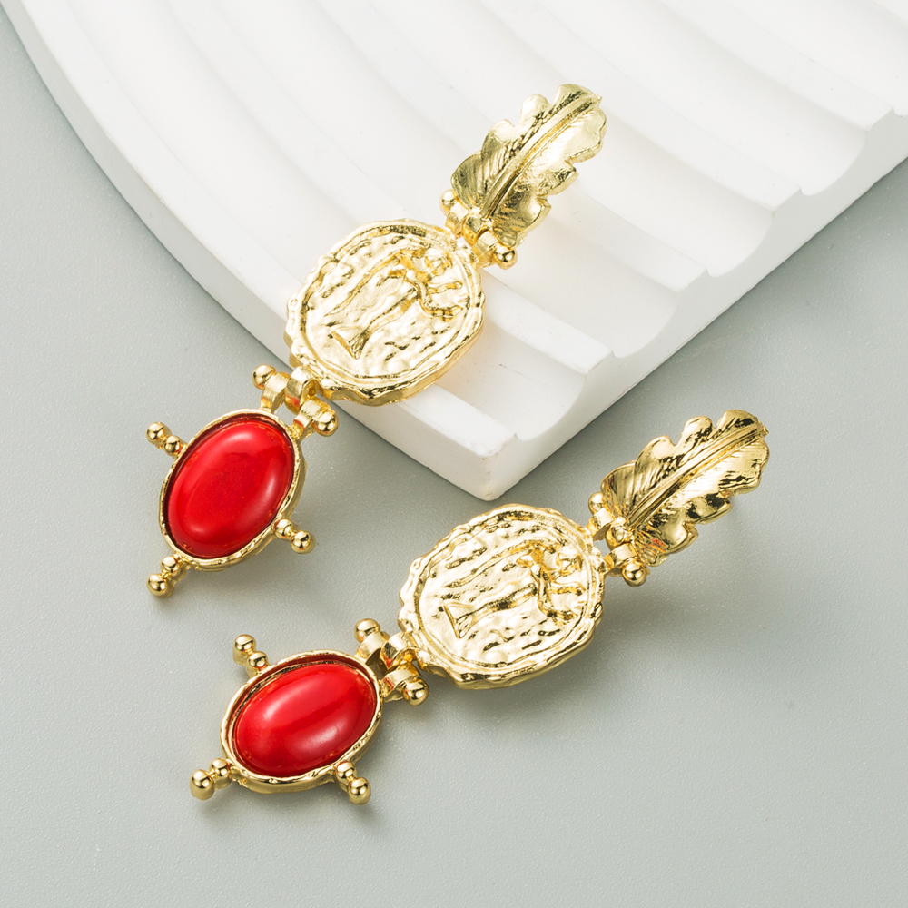 1 Pair Elegant Retro Luxurious Oval Inlay Alloy Resin Resin Gold Plated Drop Earrings display picture 4