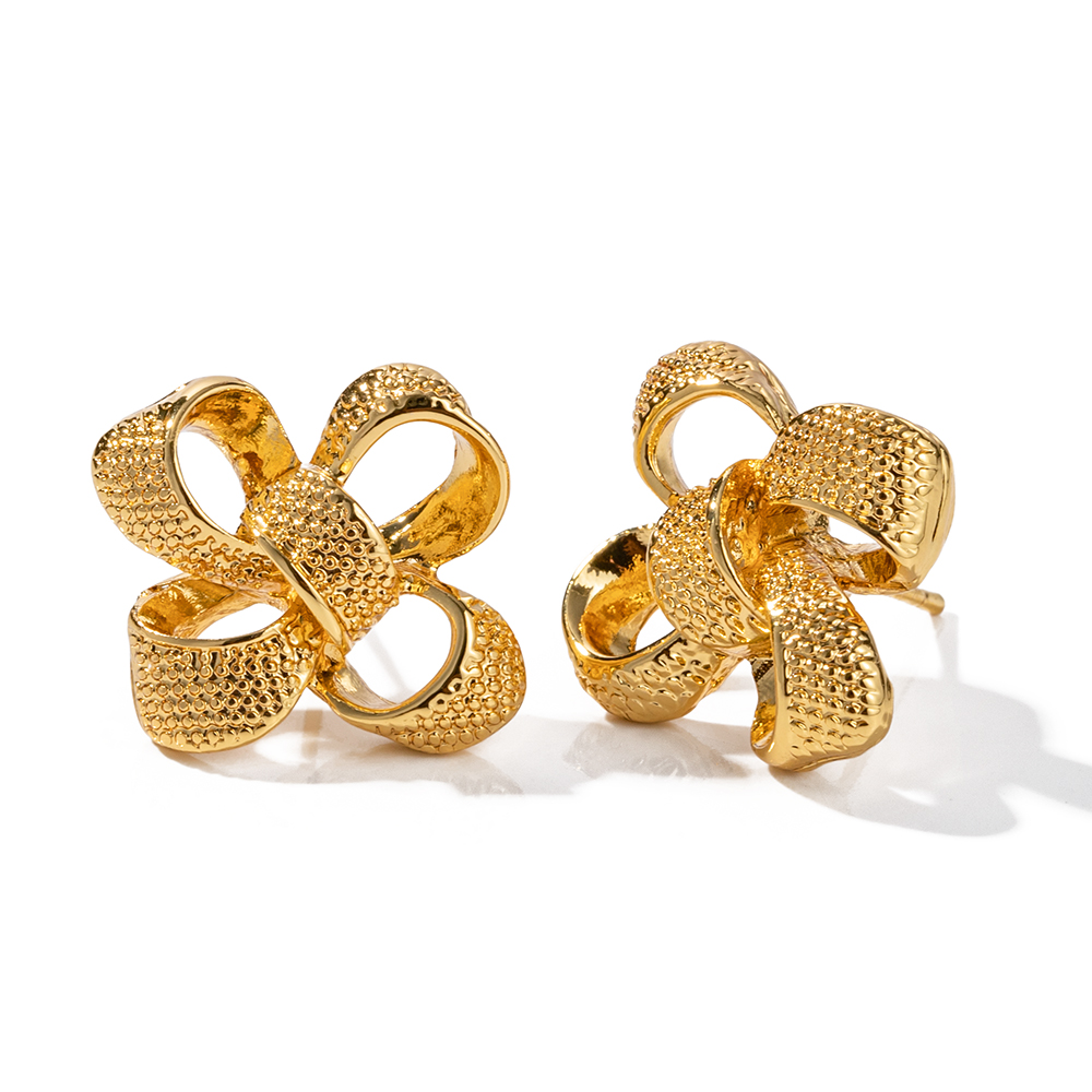1 Pair Simple Style Classic Style Bow Knot Plating Copper Alloy 18K Gold Plated Ear Studs display picture 1