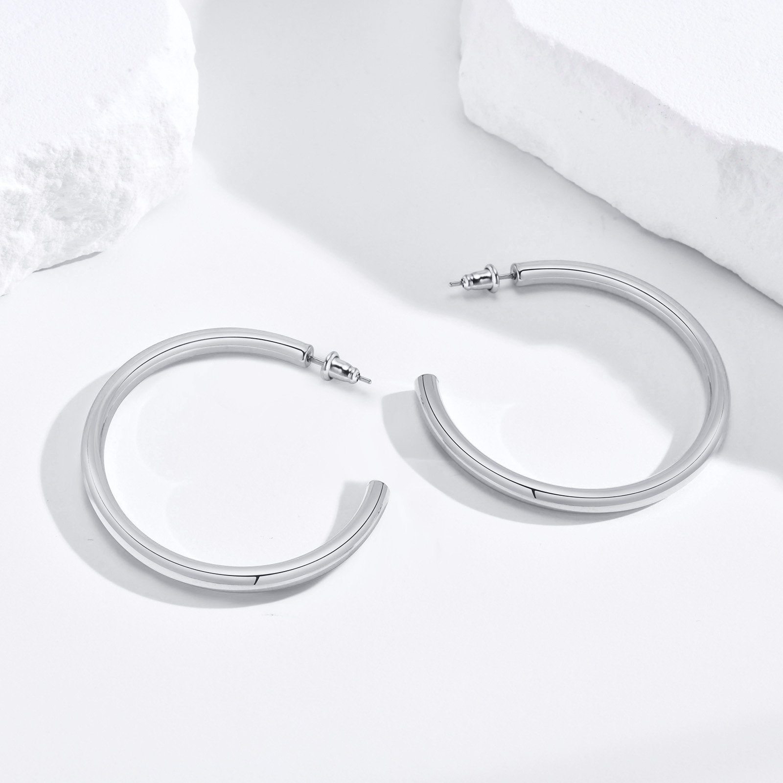 1 Pair Vacation Classic Style Solid Color Polishing Stainless Steel Hoop Earrings display picture 2