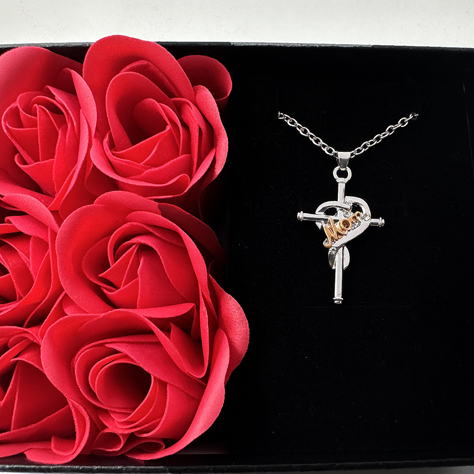 Artistic Cross Alloy Plating Silver Plated Mother'S Day Unisex Pendant Necklace display picture 6