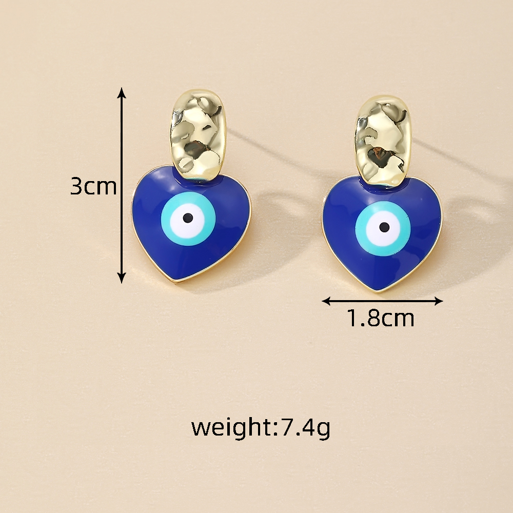 1 Pair Vintage Style Simple Style Heart Shape Eye Zinc Alloy Drop Earrings display picture 4