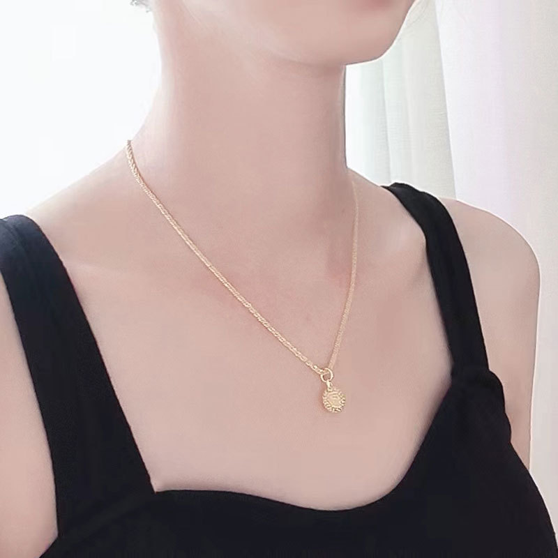 Plata Esterlina Elegante Dulce Forma De Corazón Embutido Diamante Artificial Collar Colgante display picture 1