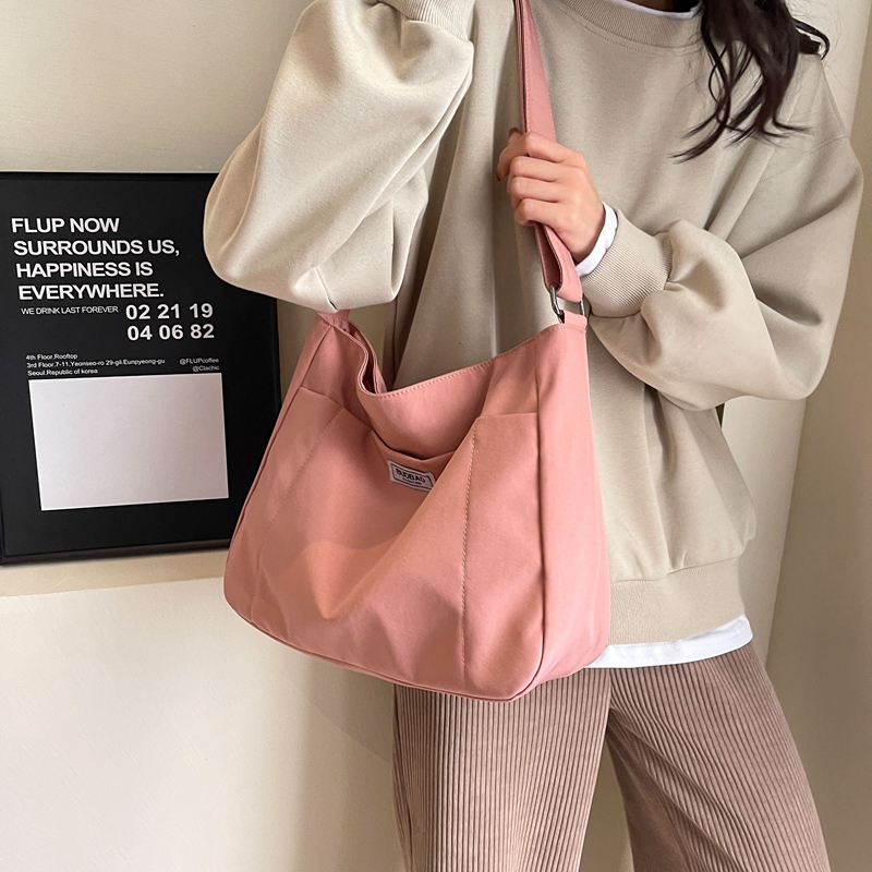 Women's Nylon Solid Color Classic Style Sewing Thread Square Zipper Tote Bag display picture 11