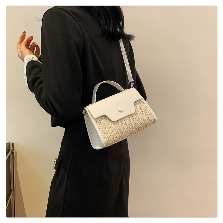Women's Small Straw Color Block Vacation Beach Square Flip Cover Crossbody Bag Straw Bag display picture 1