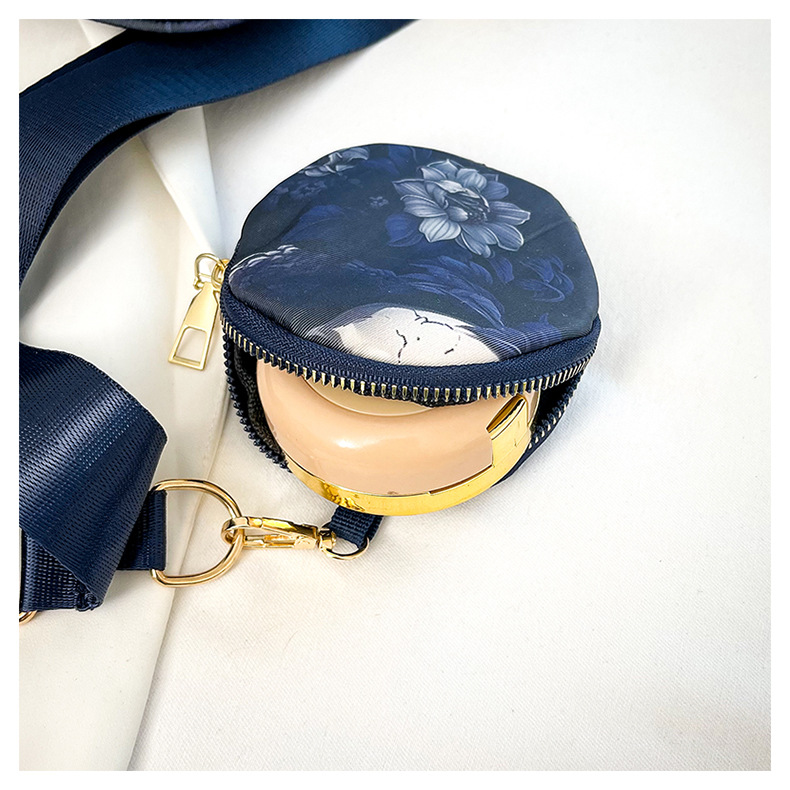 Women's Small Oxford Cloth Skull Streetwear Heart-shaped Zipper Bag Sets Crossbody Bag display picture 6