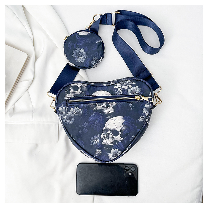 Women's Small Oxford Cloth Skull Streetwear Heart-shaped Zipper Bag Sets Crossbody Bag display picture 10
