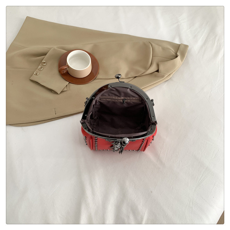 Women's Small Pu Leather Little Bear Streetwear Tassel Rivet Buckle Dome Bag display picture 15