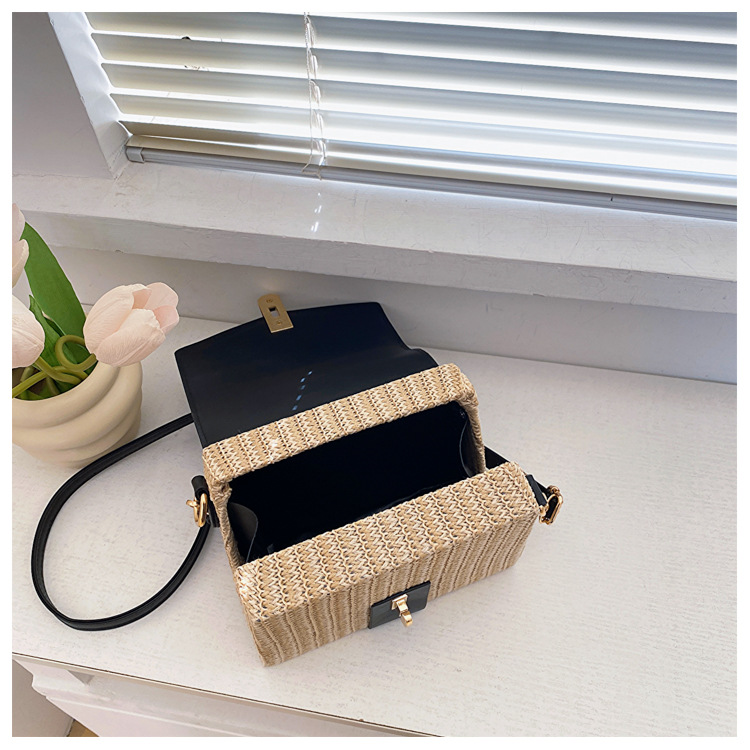 Women's Small Straw Color Block Vacation Beach Weave Square Lock Clasp Crossbody Bag Straw Bag display picture 10