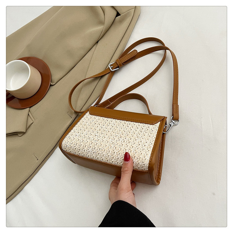 Women's Small Straw Color Block Vacation Beach Square Flip Cover Crossbody Bag Straw Bag display picture 9