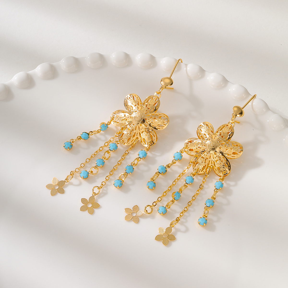 1 Pair Ethnic Style Simple Style Flower Tassel Hollow Out Inlay Copper Turquoise 18K Gold Plated Drop Earrings display picture 1