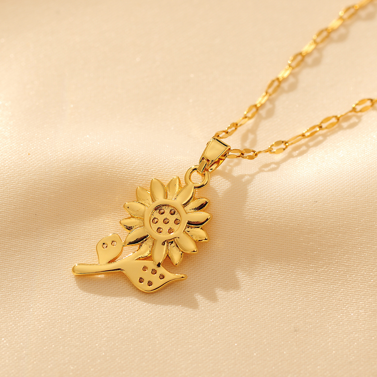 Copper 18K Gold Plated Simple Style Classic Style Sunflower Inlay Zircon Pendant Necklace display picture 9