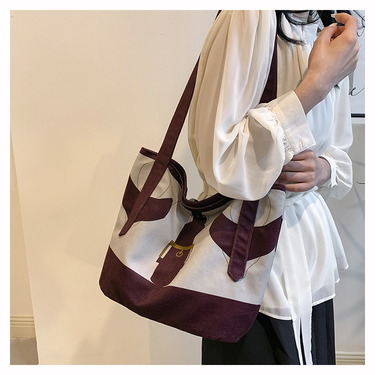 Women's Medium Canvas Color Block Classic Style Zipper Shoulder Bag display picture 7