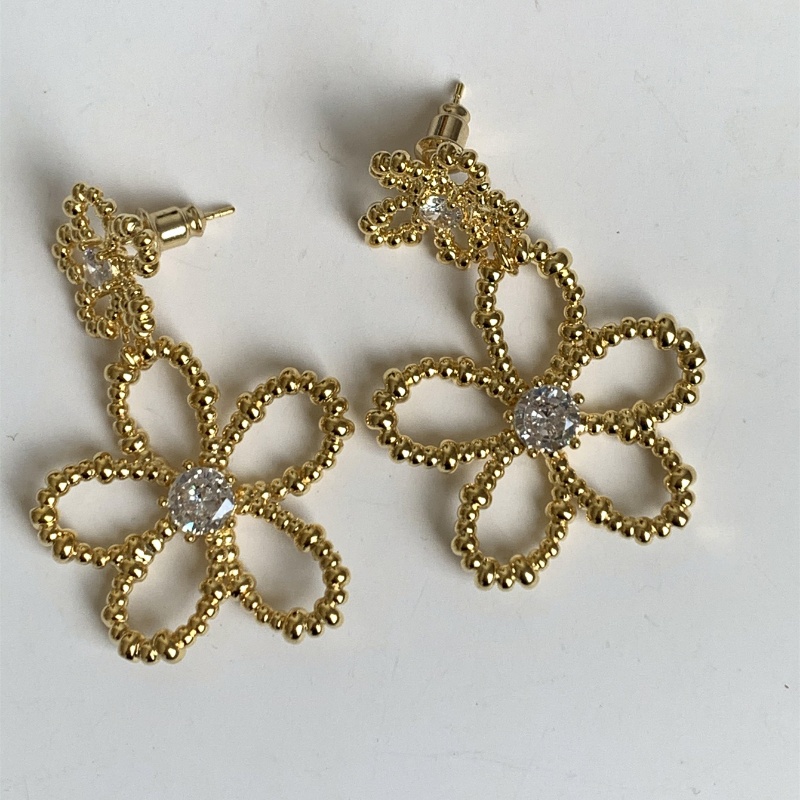 1 Pair Casual Elegant Modern Style Flower Plating Inlay Brass Rhinestones Zircon Drop Earrings display picture 10