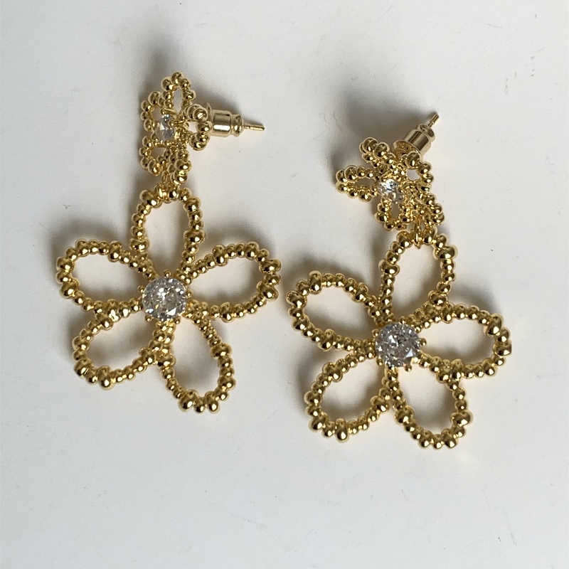 1 Pair Casual Elegant Modern Style Flower Plating Inlay Brass Rhinestones Zircon Drop Earrings display picture 13
