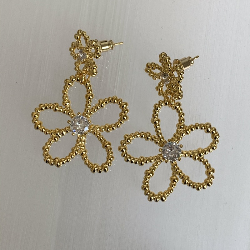 1 Pair Casual Elegant Modern Style Flower Plating Inlay Brass Rhinestones Zircon Drop Earrings display picture 15