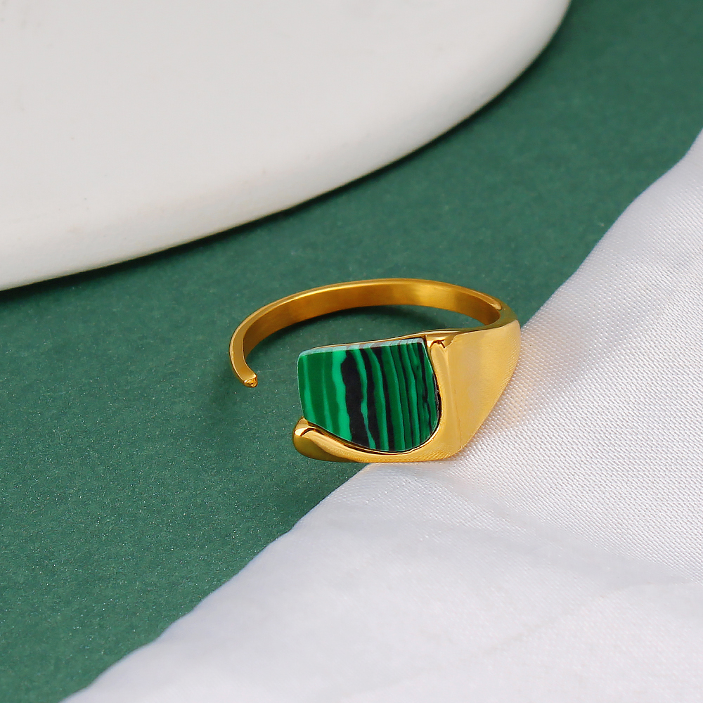304 Stainless Steel 18K Gold Plated Elegant Lady Classic Style Inlay Geometric Malachite Open Rings display picture 8