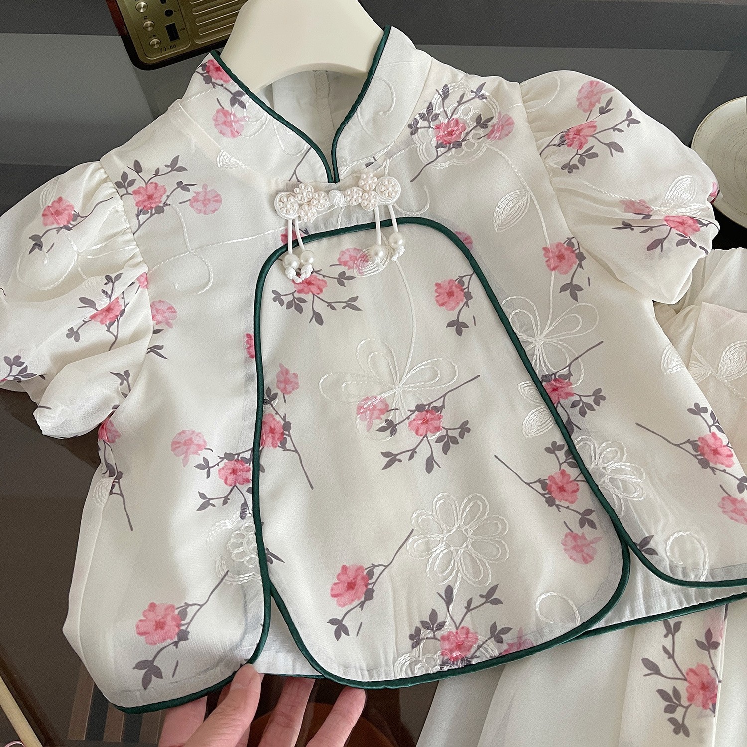 Chinoiserie Princess Flower Embroidery Bowknot Chiffon Girls Clothing Sets display picture 1