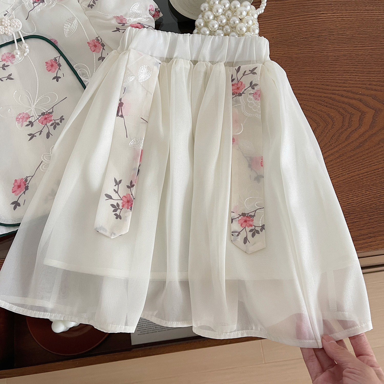Chinoiserie Princess Flower Embroidery Bowknot Chiffon Girls Clothing Sets display picture 2