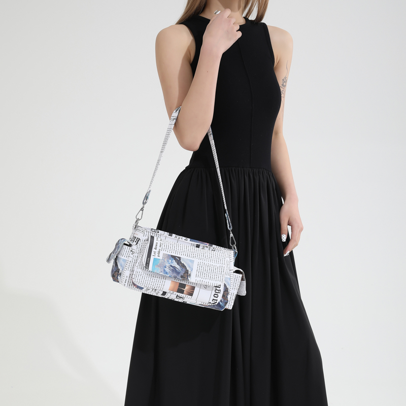 Women's Medium Pu Leather Newspaper Streetwear Flip Cover Shoulder Bag display picture 4