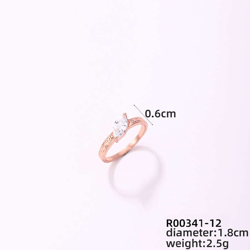 Copper Rose Gold Plated Elegant Modern Style Classic Style Inlay Maple Leaf Petal Zircon Rings display picture 1