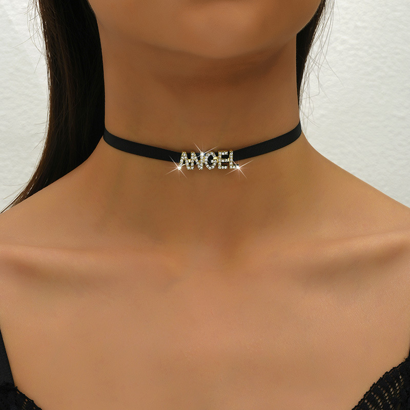 Wholesale Jewelry Simple Style Shiny Letter Alloy Cloth Rhinestones Inlay Choker display picture 1