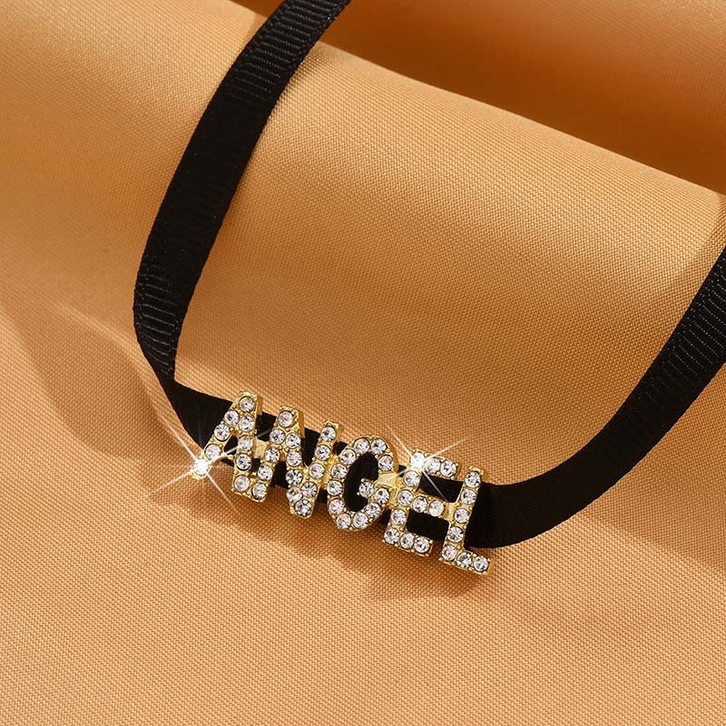 Wholesale Jewelry Simple Style Shiny Letter Alloy Cloth Rhinestones Inlay Choker display picture 5