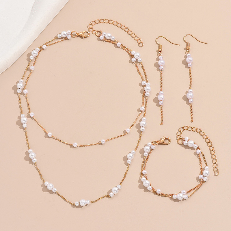 Elegant Simple Style Round Resin Beaded Women's Jewelry Set display picture 3