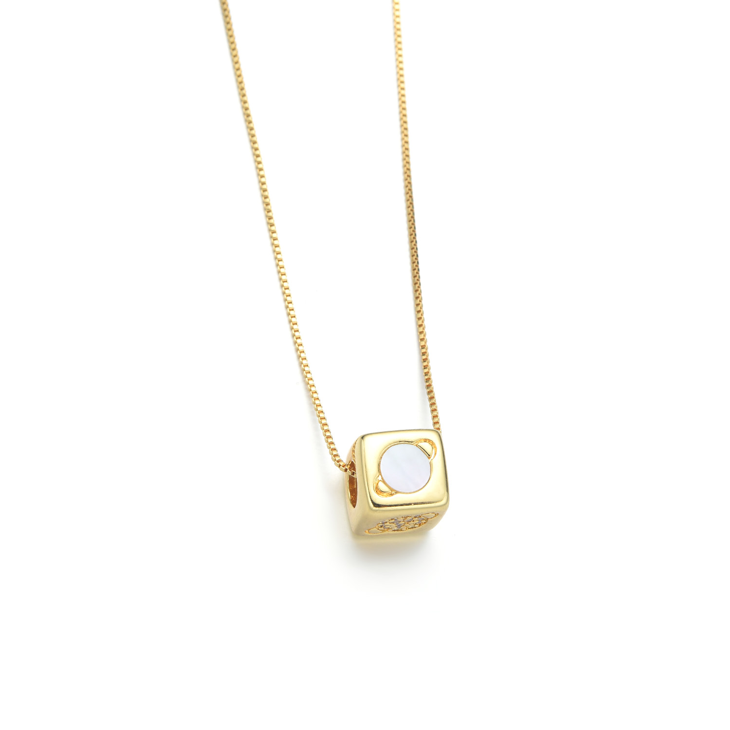 Copper 18K Gold Plated IG Style Simple Style Inlay Cross Lips Square Shell Zircon Necklace display picture 5