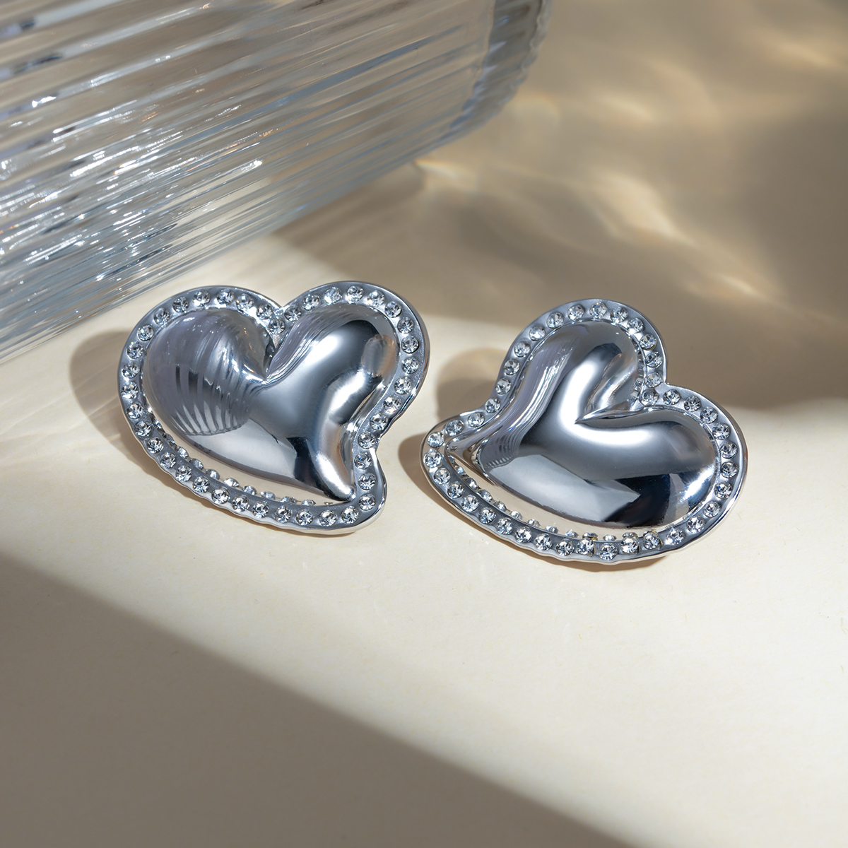 1 Pair IG Style Sweet Heart Shape Inlay 304 Stainless Steel Rhinestones 18K Gold Plated Ear Studs display picture 11