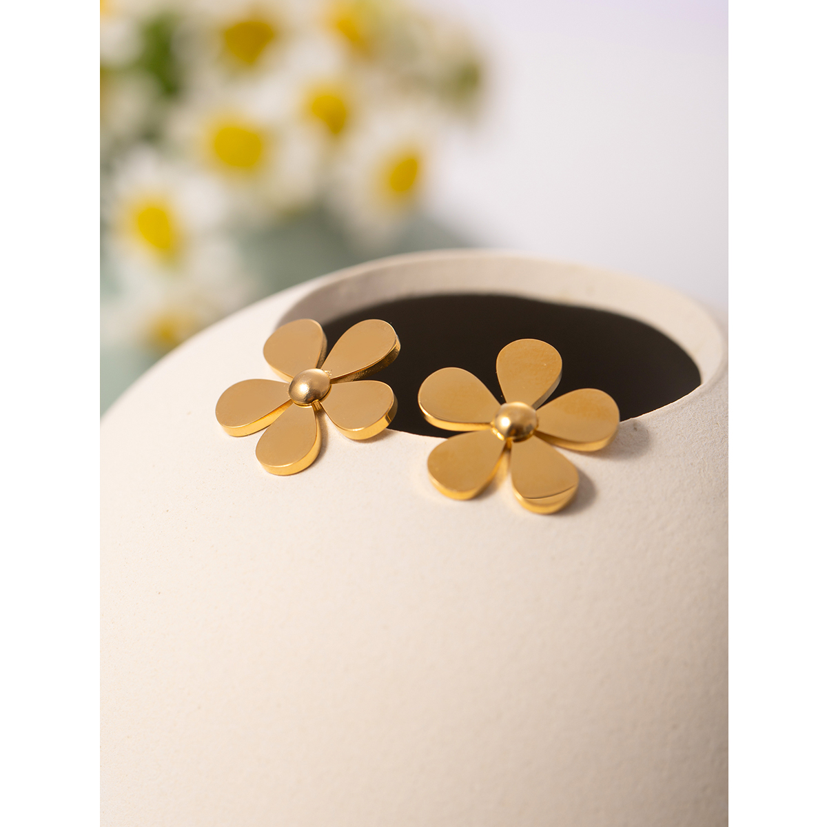 1 Pair IG Style Simple Style Flower 304 Stainless Steel 18K Gold Plated Ear Studs display picture 12
