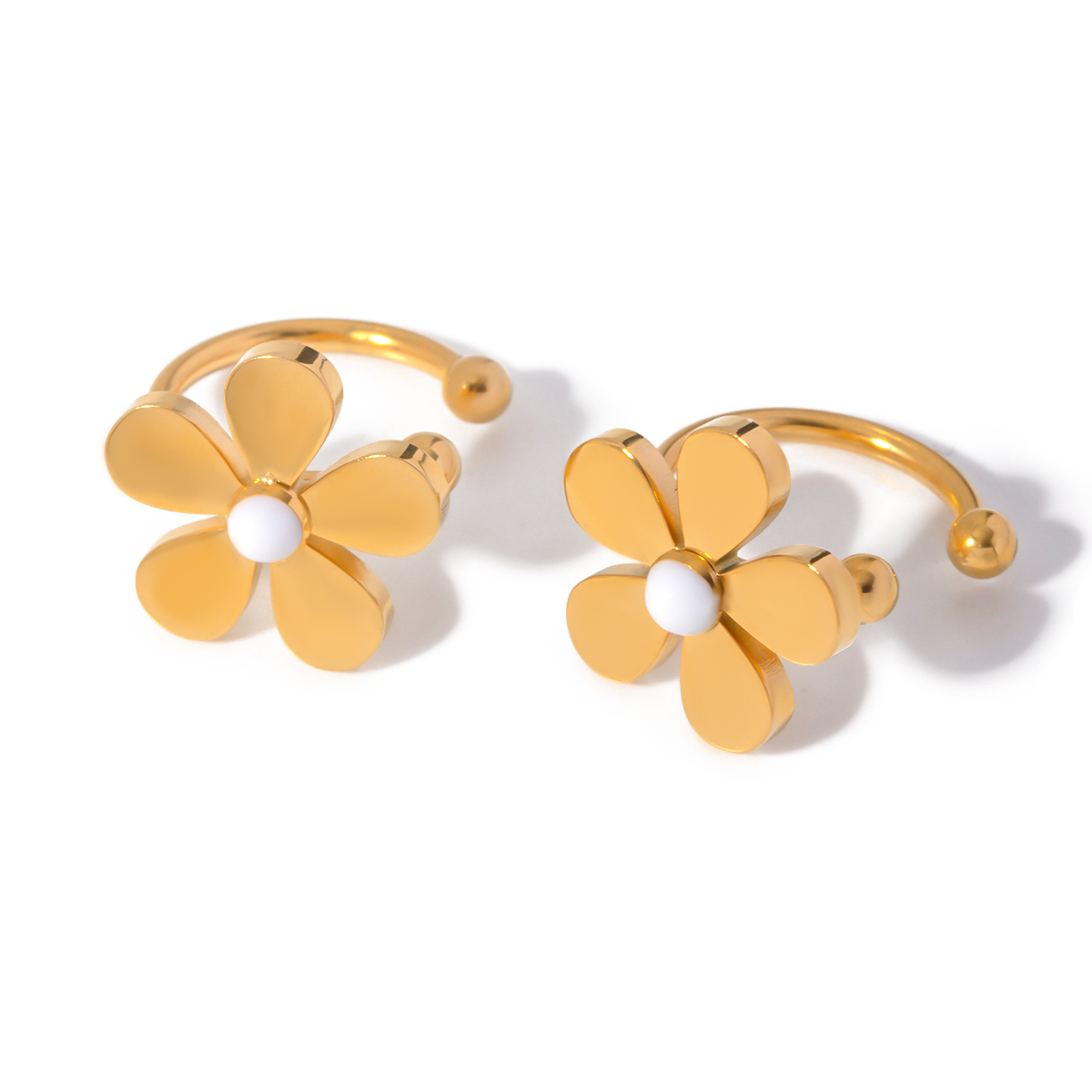1 Pair IG Style Sweet Daisy Enamel 304 Stainless Steel 18K Gold Plated Ear Cuffs display picture 9