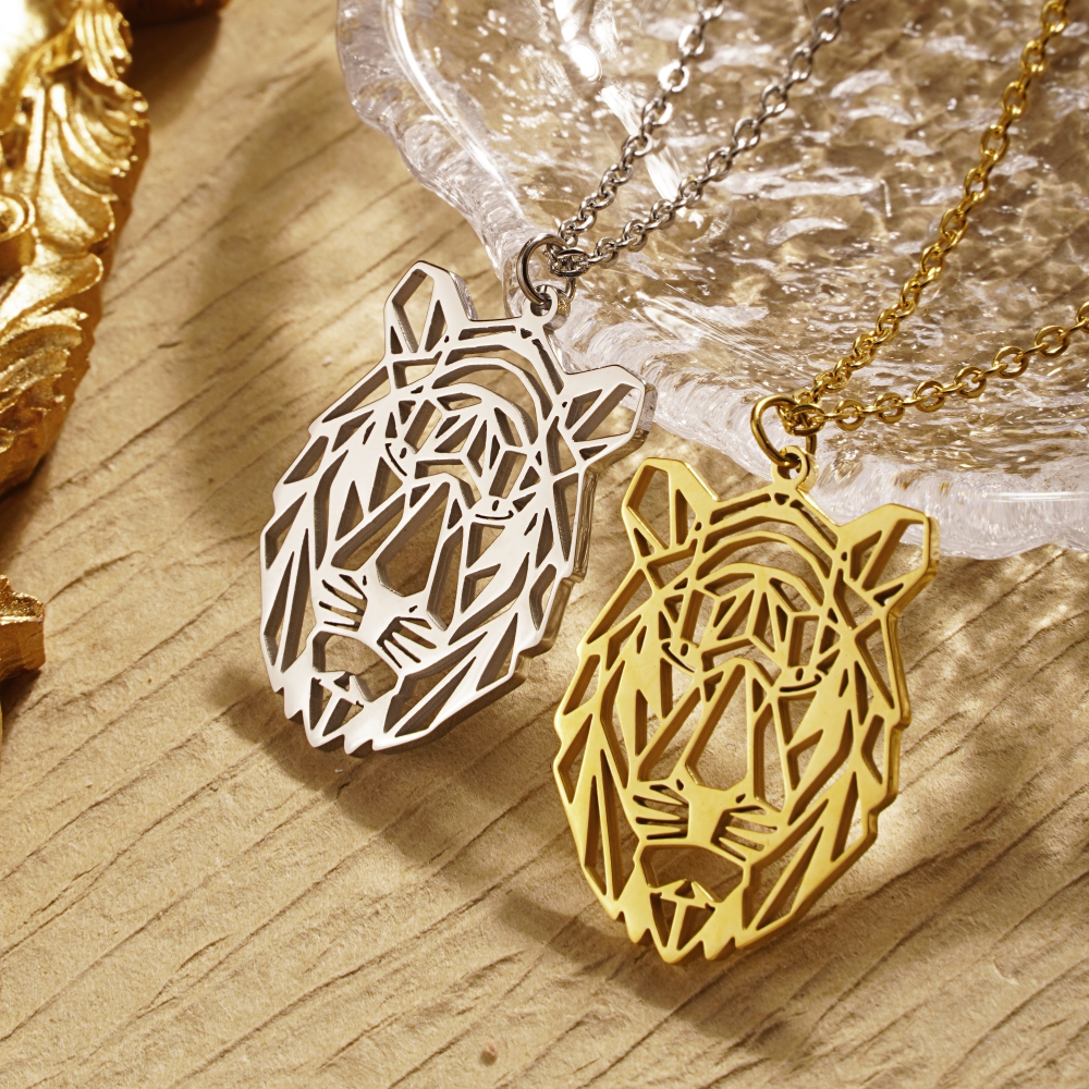 304 Stainless Steel 18K Gold Plated Simple Style Classic Style Plating Hollow Out Animal Little Bear Bee Pendant Necklace display picture 5